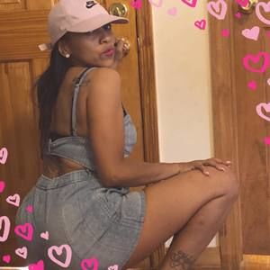 Meet your Posher, Alia